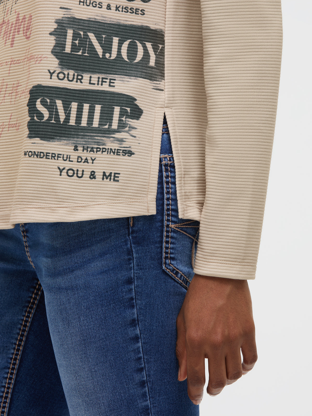 Strukturiertes Sweatshirt mit Kragen und Artwork almond cream - 6