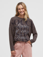 Sweter oversize z wzorem w kropki i nadrukiem z napisem