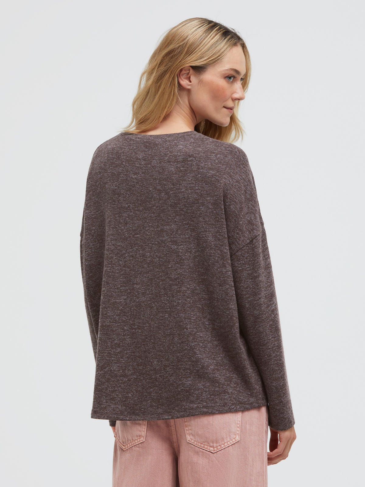 Melierter Oversized Pullover mit Wording Print chocolate