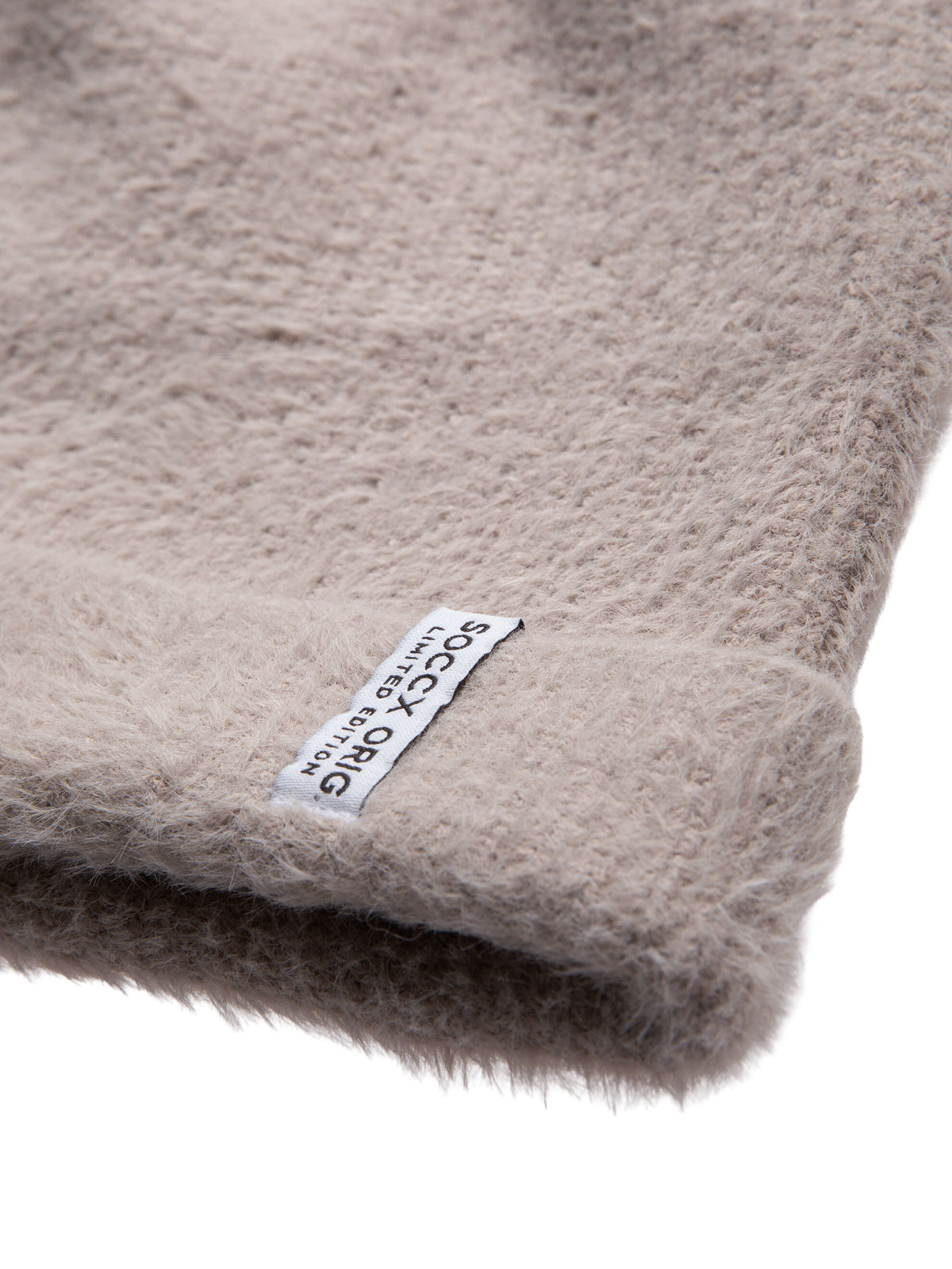 Beanie aus Federgarn almond cream