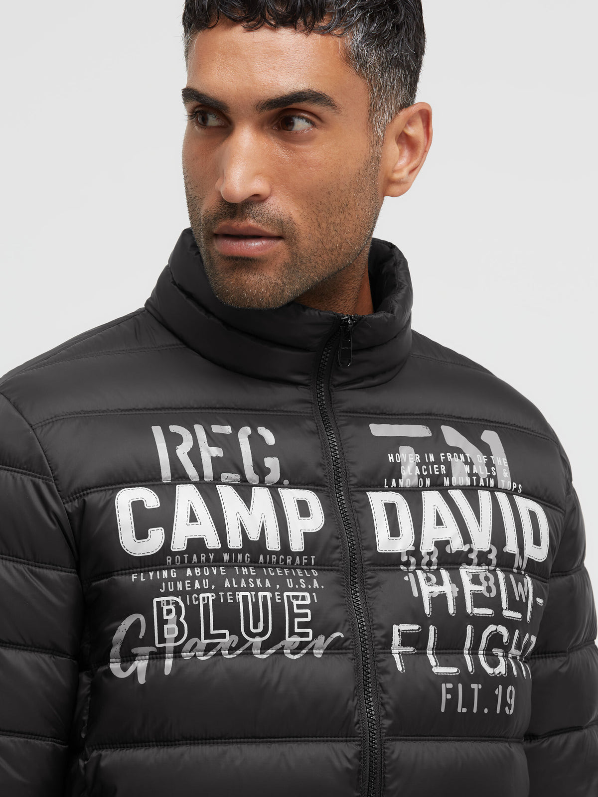 Basic Leichte Steppjacke mit Logo Print black