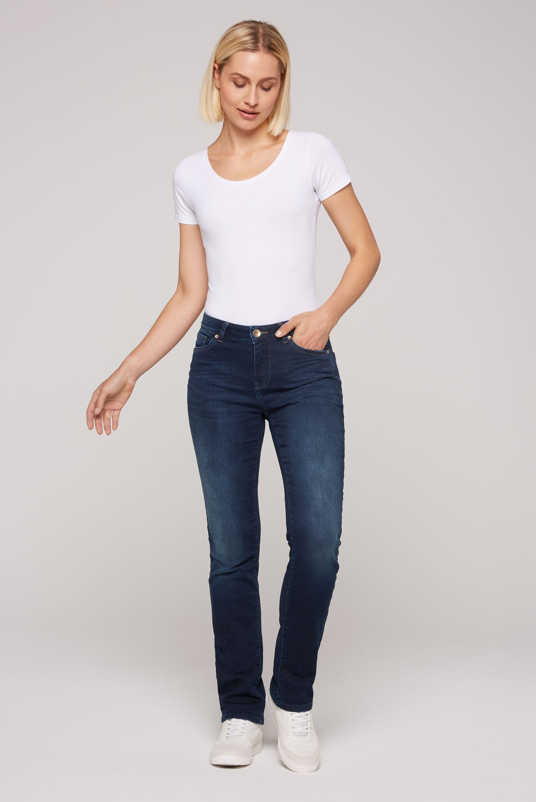 Jeansy RO:MY Regular Fit