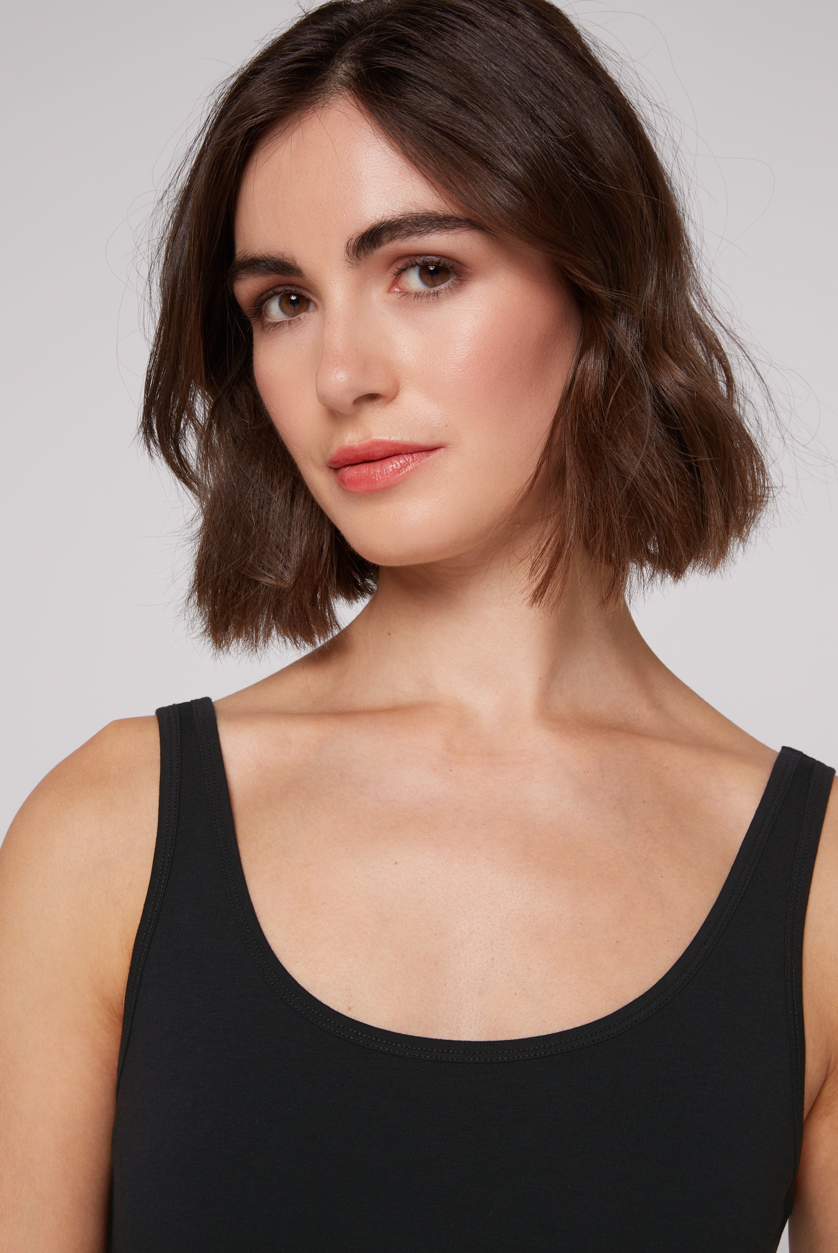 Top z kolekcji podstawowej z mini nadrukiem logo - 4