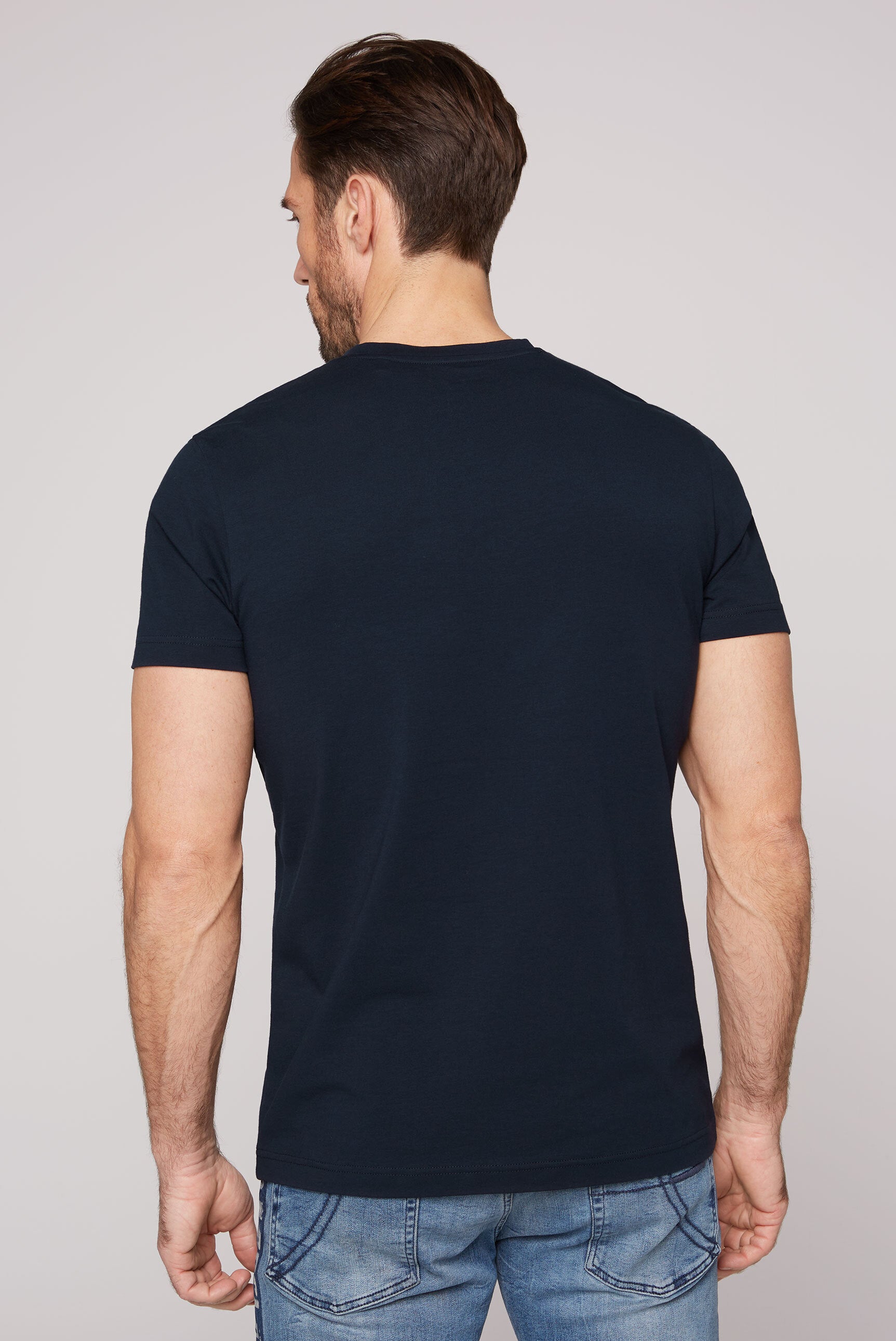 T-Shirt z podstawowej kolekcji z dekoltem w serek i nadrukiem logo - 5